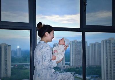 35岁单身女性试管婴儿成功经历分享：从犹豫到迎来宝宝之路