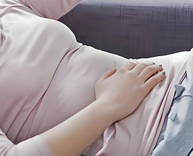 女的无法生育能试管么